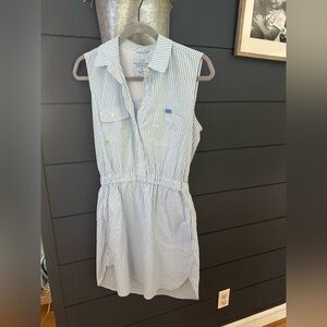 Vineyard vines performance sleeveless harbor striped seersucker dress size 8
